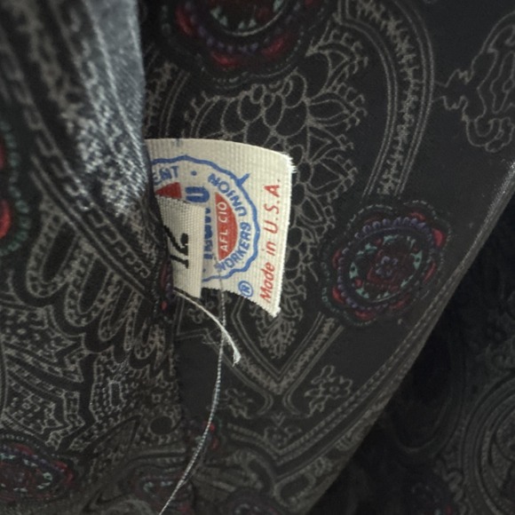 Donnybrook Maroon Long Wool Peacoat Gold Lion Buttons Size 12 Paisley Liner - Picture 11 of 13